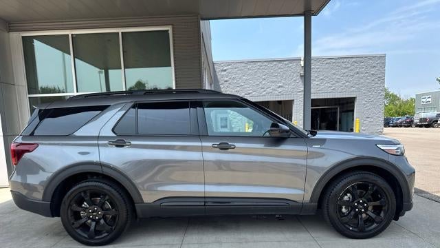 2024 Ford Explorer ST-Line