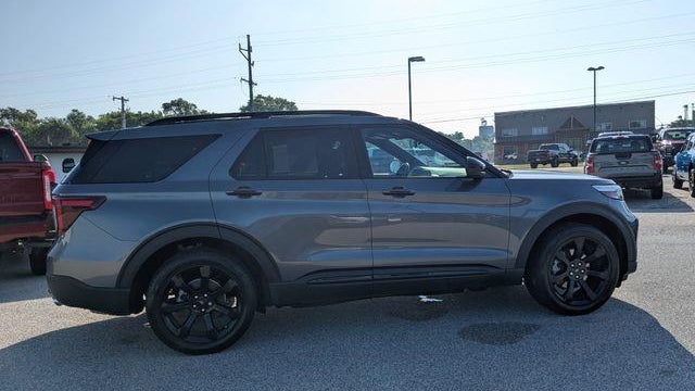 2024 Ford Explorer ST-Line