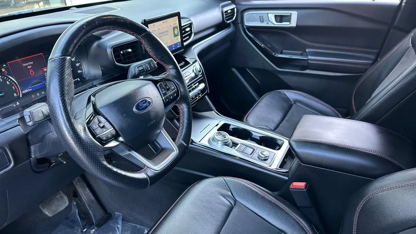 2022 Ford Explorer ST-Line