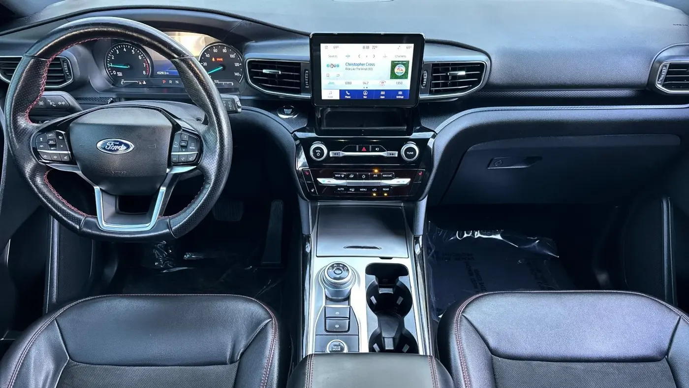 2022 Ford Explorer ST-Line
