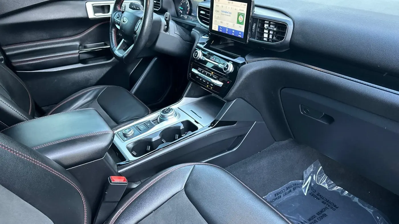 2022 Ford Explorer ST-Line