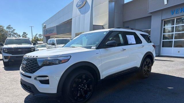 2023 Ford Explorer ST-Line