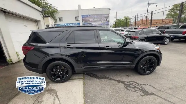 2023 Ford Explorer ST-Line