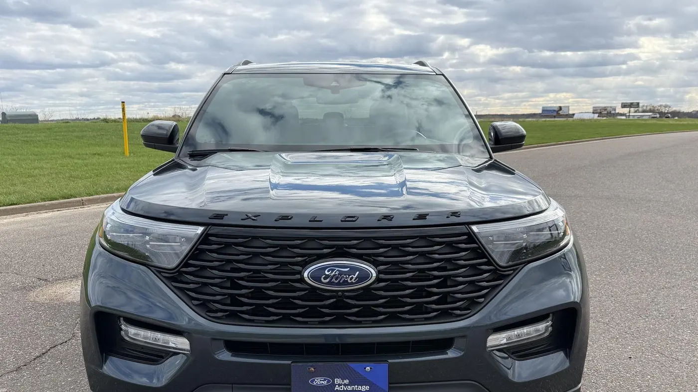 2024 Ford Explorer ST-Line