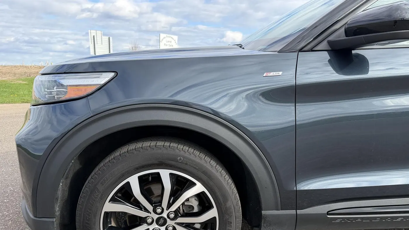2024 Ford Explorer ST-Line