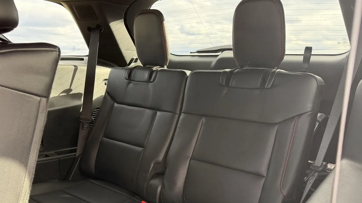 2024 Ford Explorer ST-Line