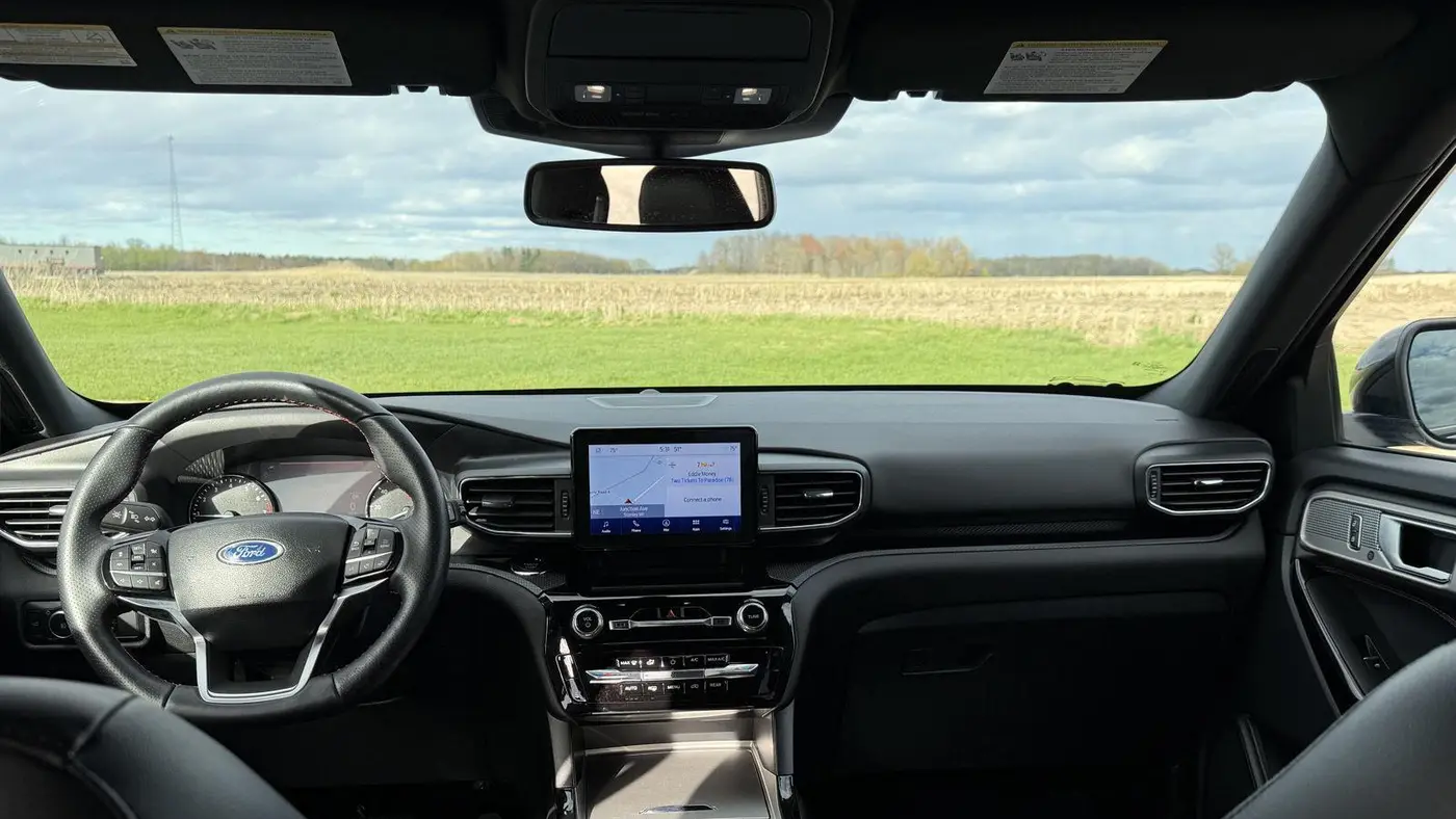 2024 Ford Explorer ST-Line