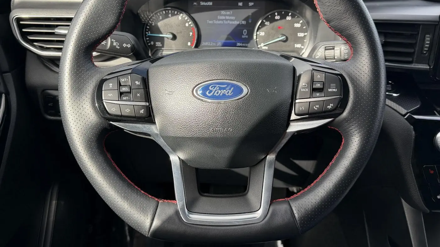 2024 Ford Explorer ST-Line