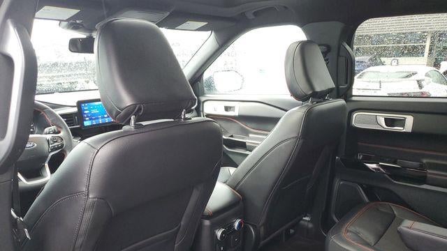 2024 Ford Explorer ST-Line