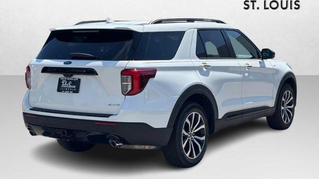 2024 Ford Explorer ST-Line