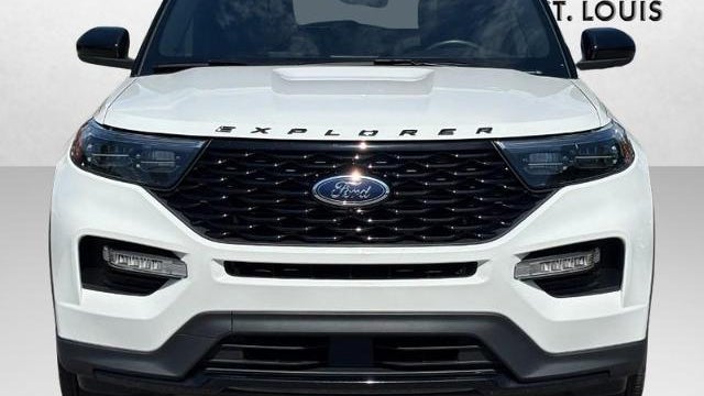 2024 Ford Explorer ST-Line