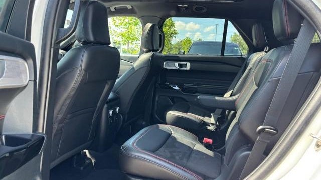 2024 Ford Explorer ST-Line