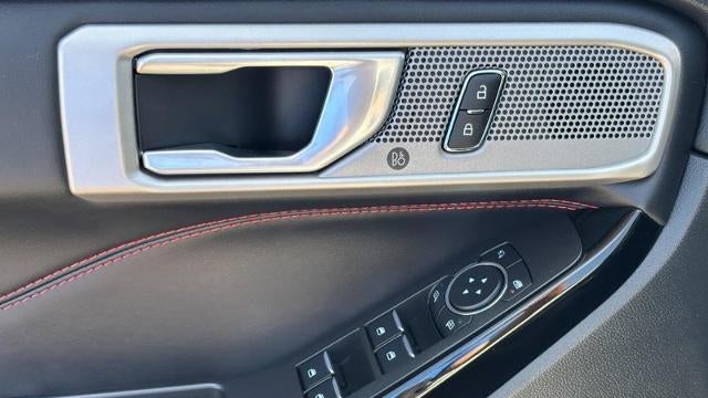 2024 Ford Explorer ST-Line