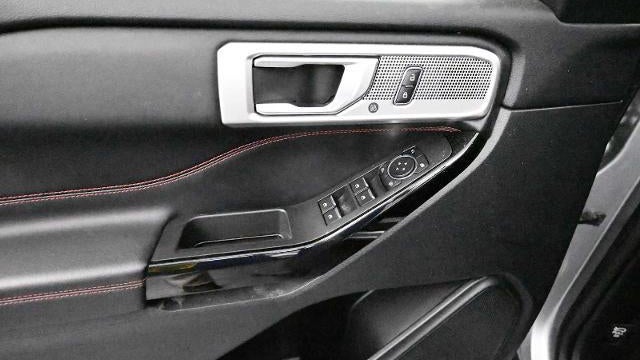 2024 Ford Explorer ST-Line