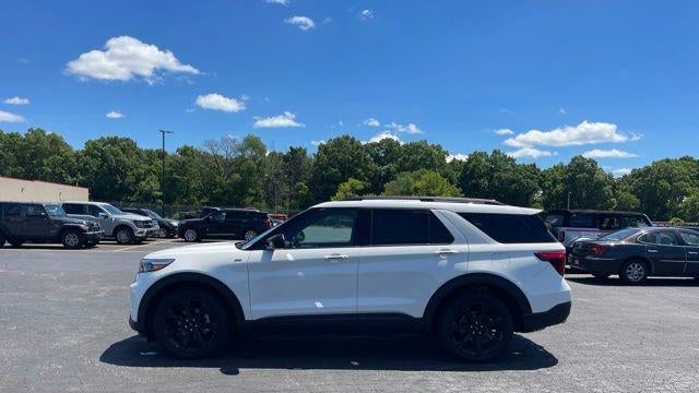 2024 Ford Explorer ST-Line