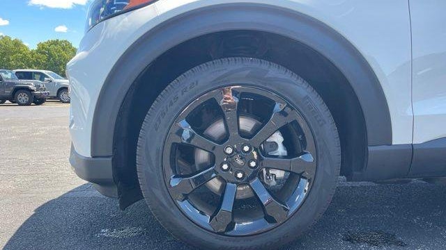 2024 Ford Explorer ST-Line