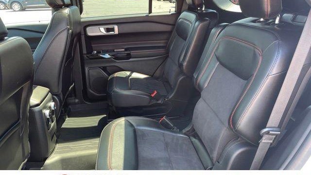 2024 Ford Explorer ST-Line