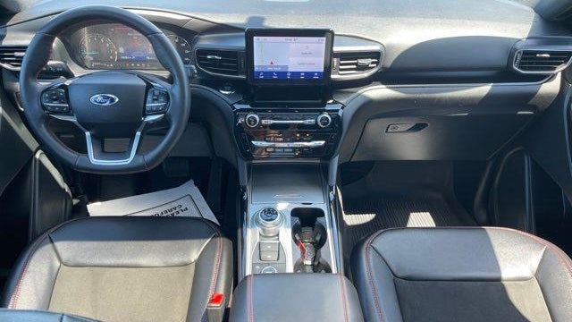 2024 Ford Explorer ST-Line