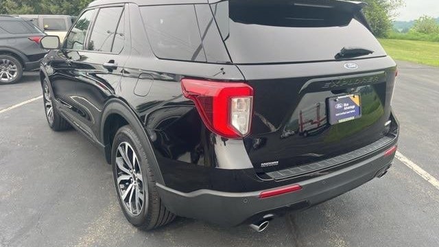 2022 Ford Explorer ST-Line