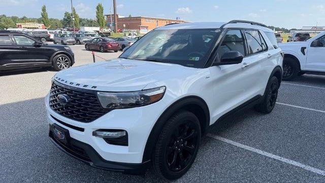 2023 Ford Explorer ST-Line