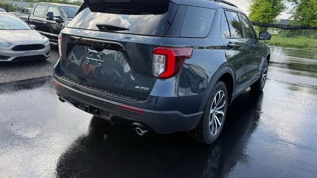 2024 Ford Explorer ST-Line
