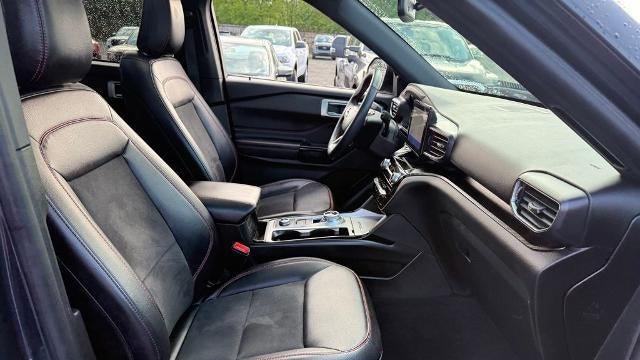 2024 Ford Explorer ST-Line