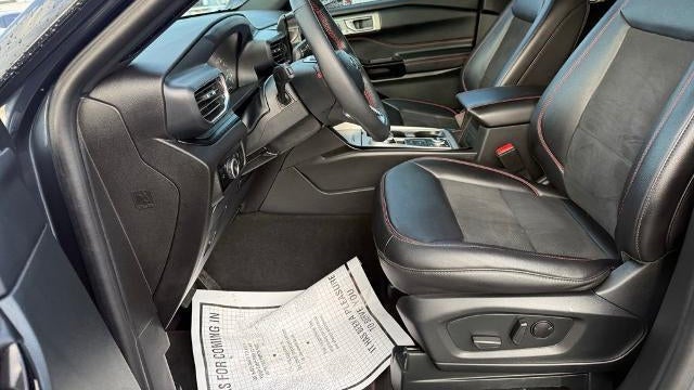2024 Ford Explorer ST-Line