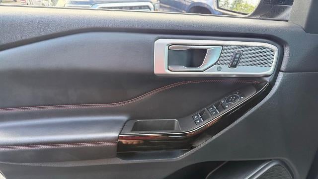 2024 Ford Explorer ST-Line