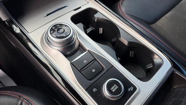 2024 Ford Explorer ST-Line