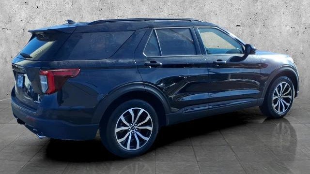 2024 Ford Explorer ST-Line