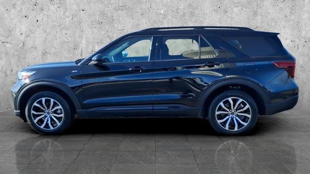 2024 Ford Explorer ST-Line