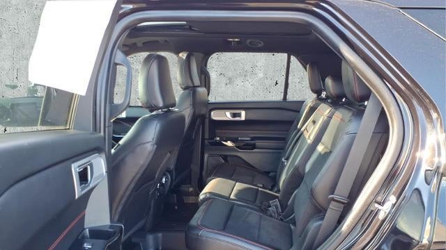 2024 Ford Explorer ST-Line