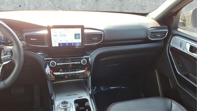 2024 Ford Explorer ST-Line