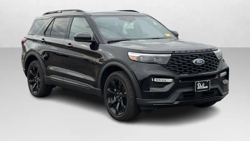 2024 Ford Explorer ST-Line