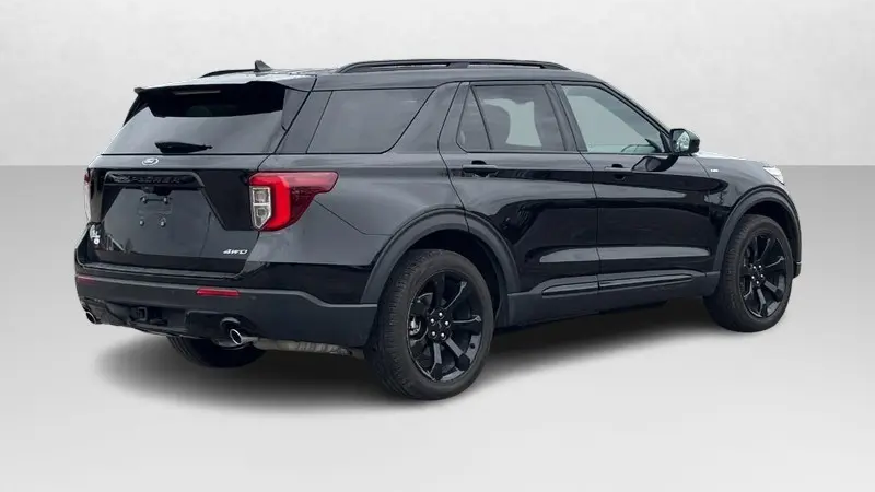 2024 Ford Explorer ST-Line
