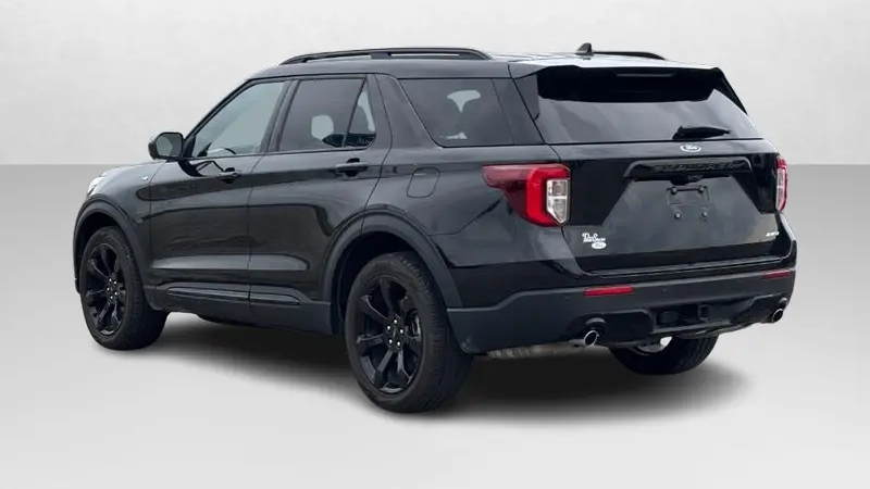 2024 Ford Explorer ST-Line