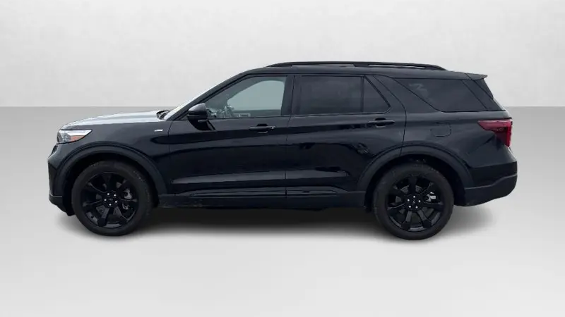 2024 Ford Explorer ST-Line