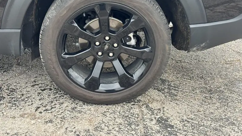 2024 Ford Explorer ST-Line
