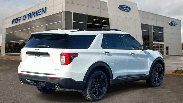 2024 Ford Explorer ST-Line