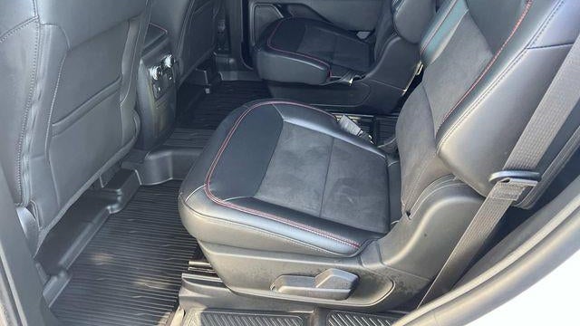 2024 Ford Explorer ST-Line