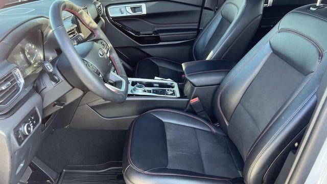 2024 Ford Explorer ST-Line