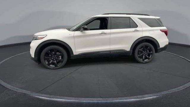 2024 Ford Explorer ST-Line
