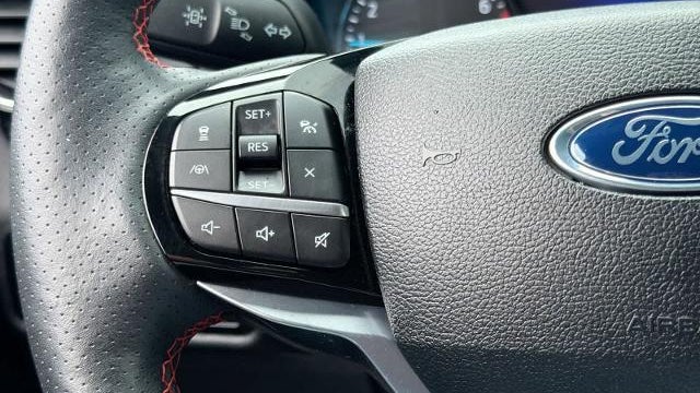 2024 Ford Explorer ST-Line