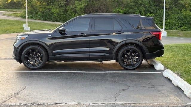 2024 Ford Explorer ST-Line
