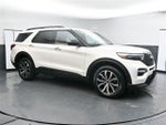 2022 Explorer Thumbnail 3