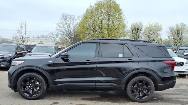 2023 Ford Explorer ST-Line