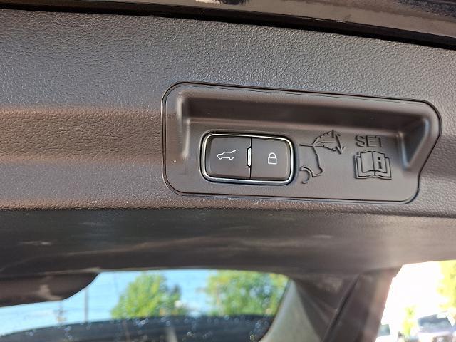 2023 Ford Explorer - $35,500