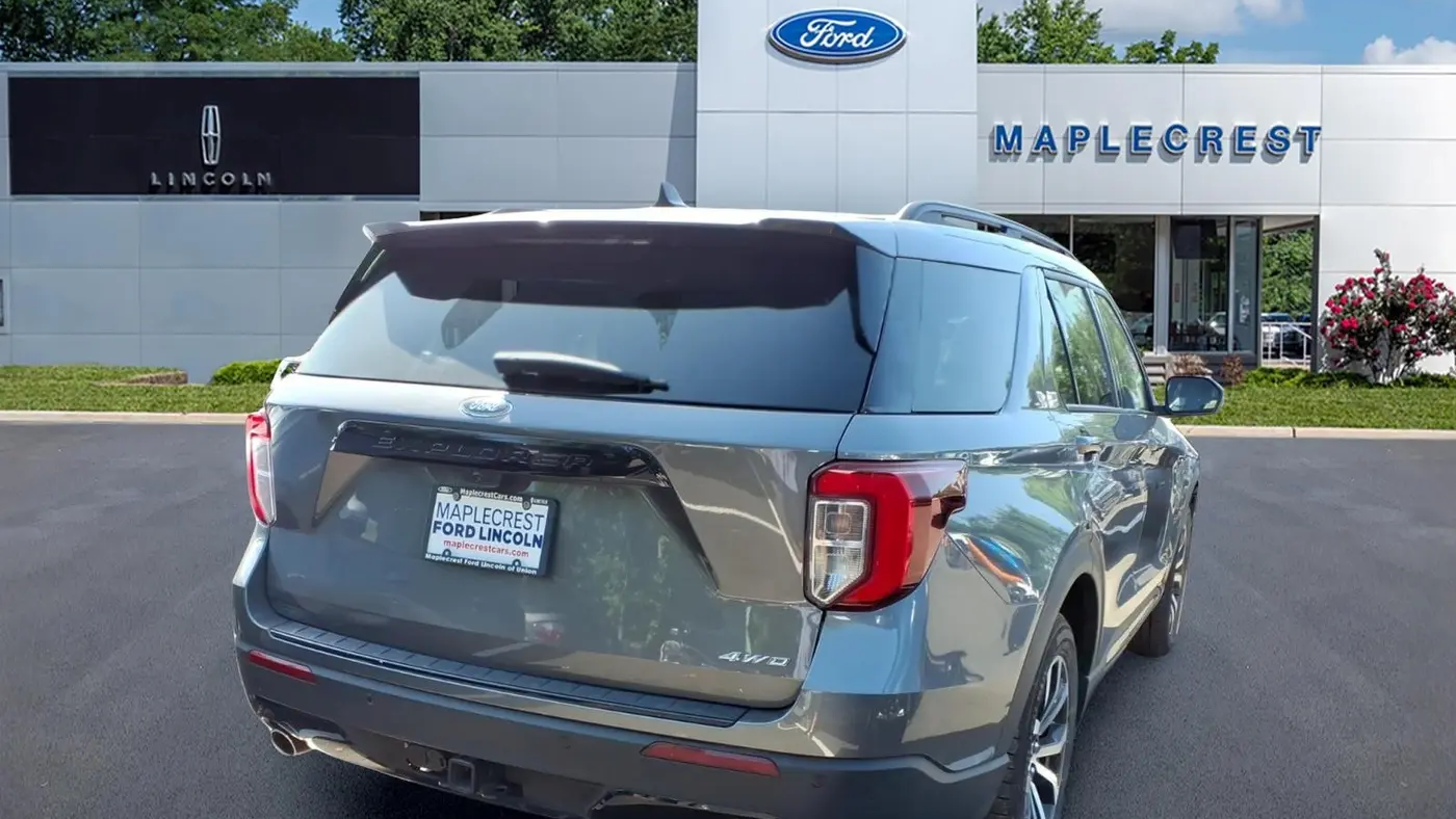 2023 Ford Explorer ST-Line
