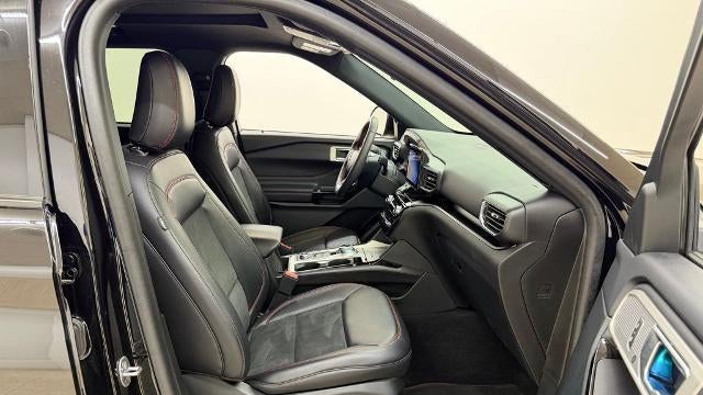 2024 Ford Explorer ST-Line