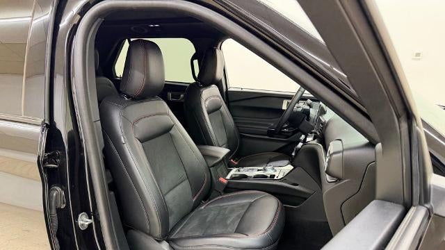 2024 Ford Explorer ST-Line